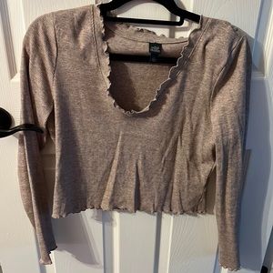 Long sleeve crop top